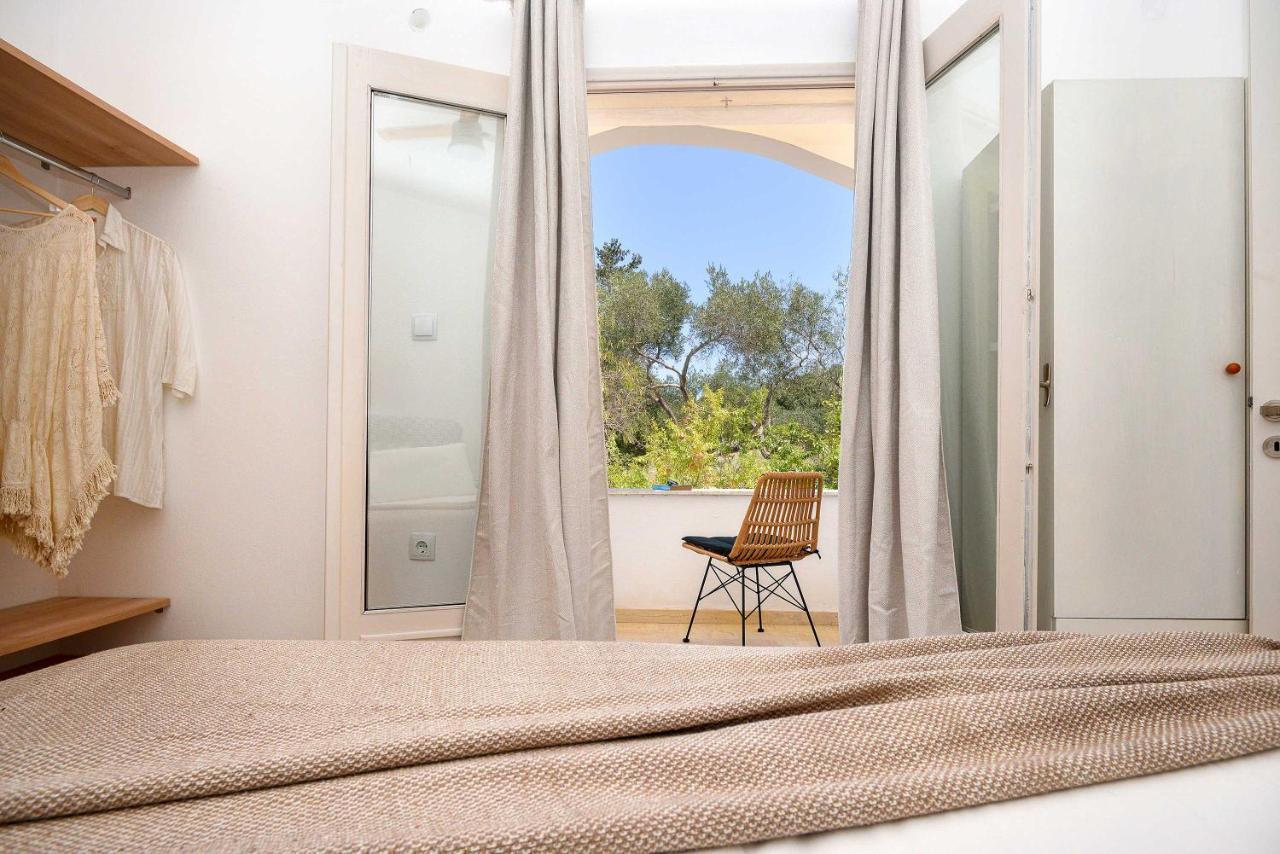 New! Paxoswhite Sea View Apartments & Studios! Gaios Ngoại thất bức ảnh
